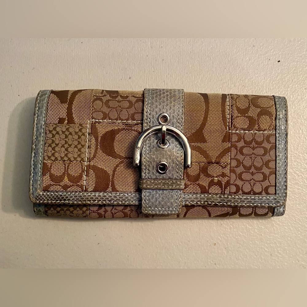 Coach Signature Wallet